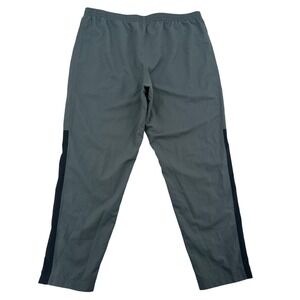 Under Armour Men's Size XXL  Gray Black Track Pants Loose Fit Sports Lightweight